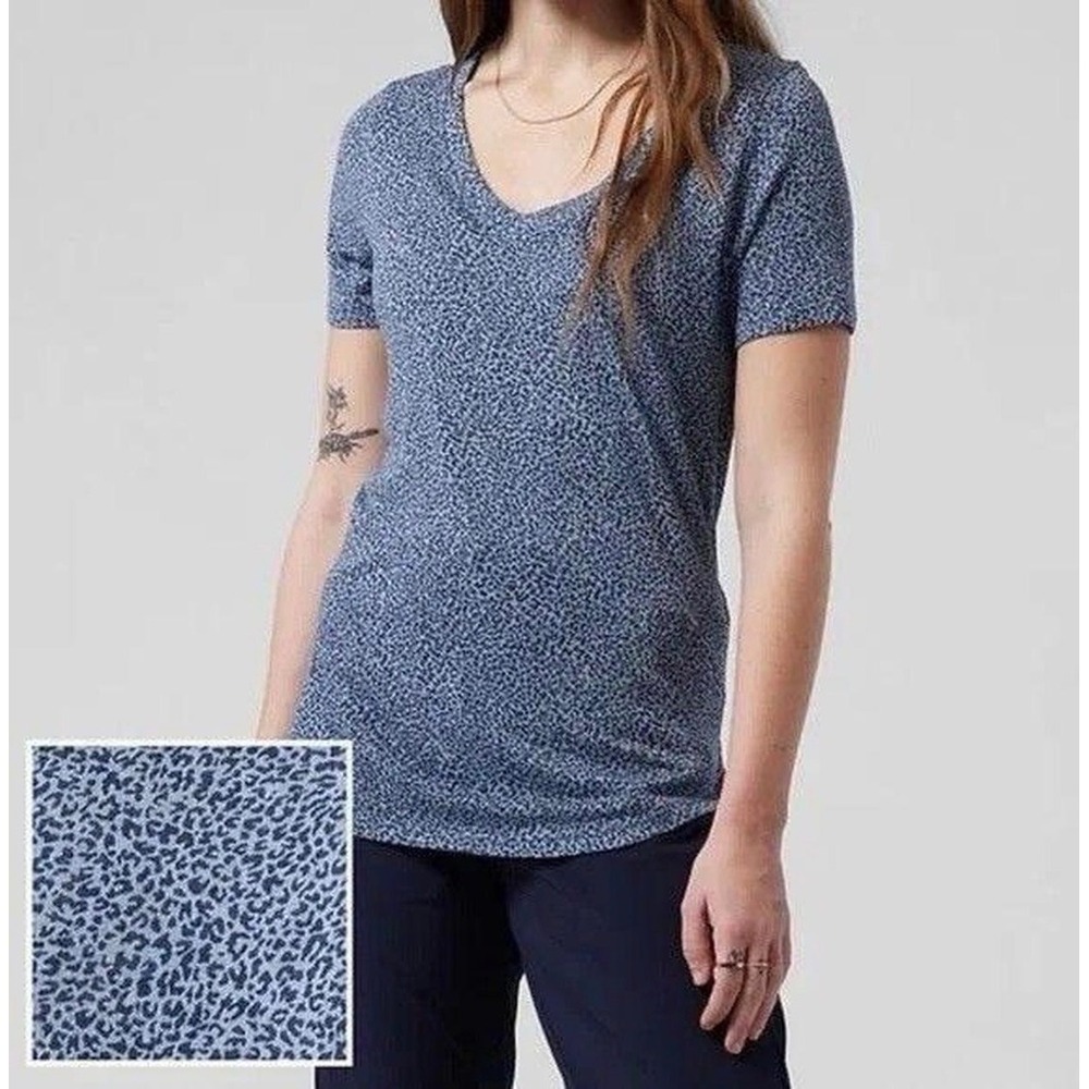 Athleta Breezy Scoop V-Neck Tee Blue Leopard Print Modal Blend Short Sleeve S